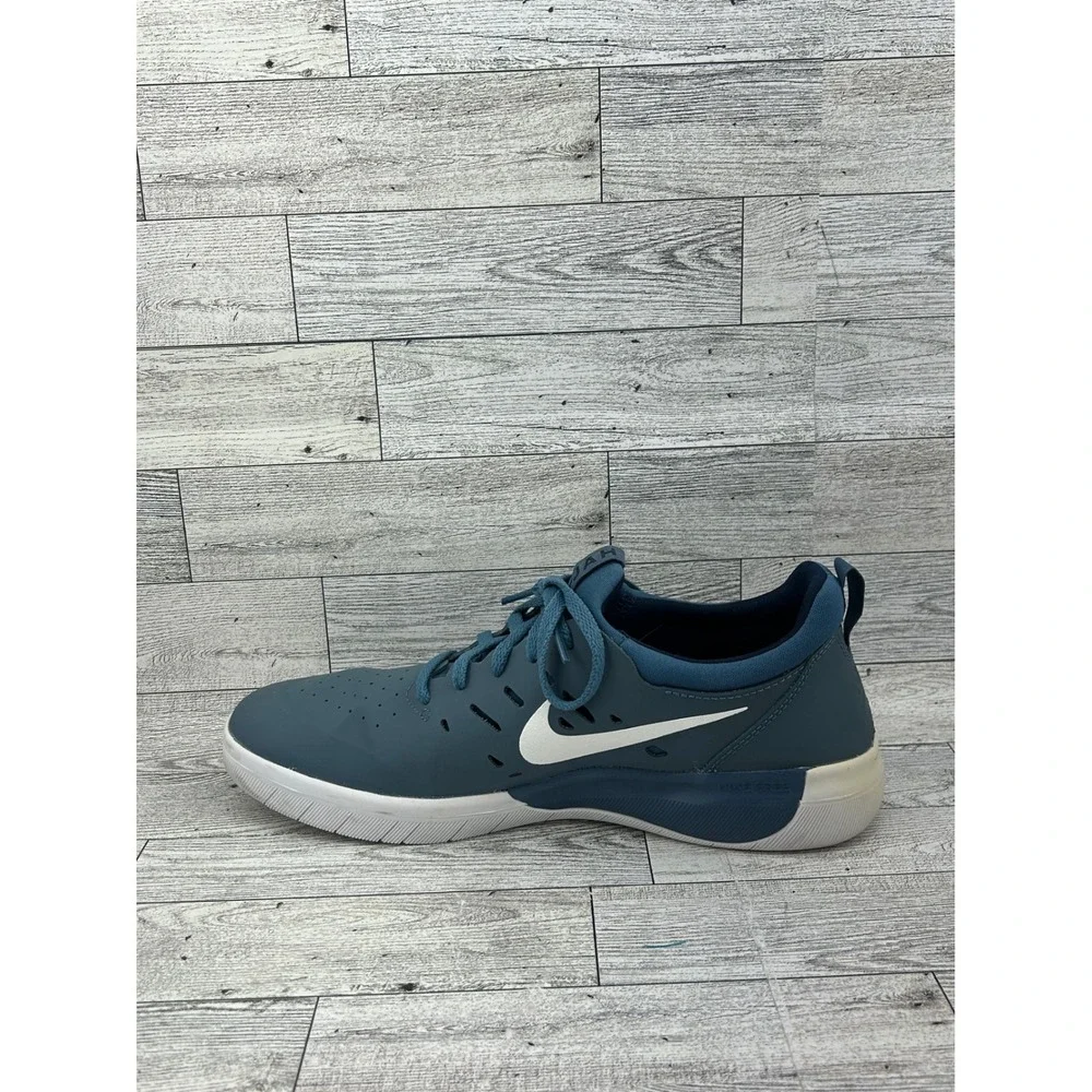 Nike SB Mens Shoes Blue Low Top Lace Up Sneakers Size 8 US‎